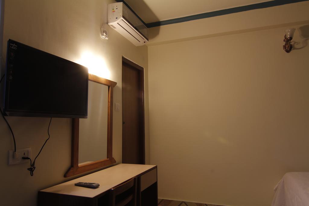 Hotel Adam Ποκάρα Εξωτερικό φωτογραφία