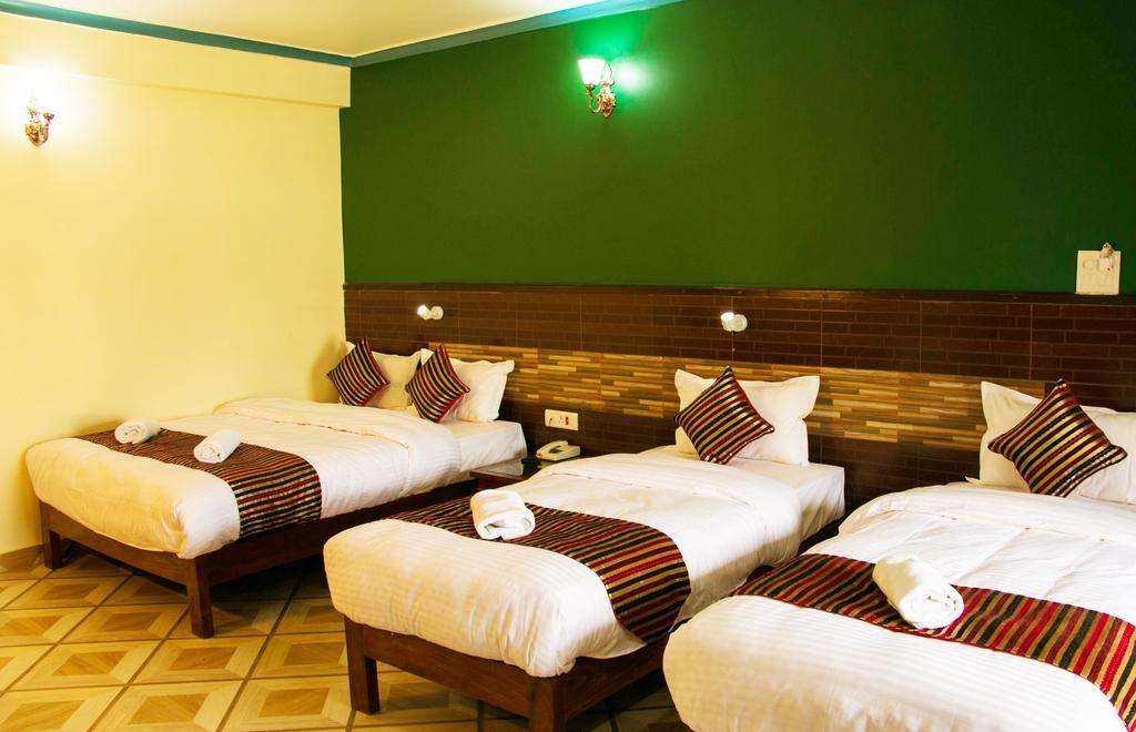 Hotel Adam Ποκάρα Δωμάτιο φωτογραφία